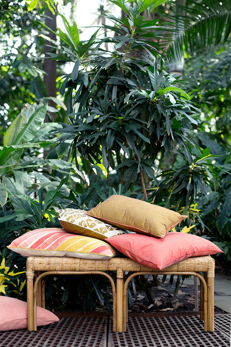 ARROW Cushion