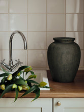 UMA Vase Small Preorder