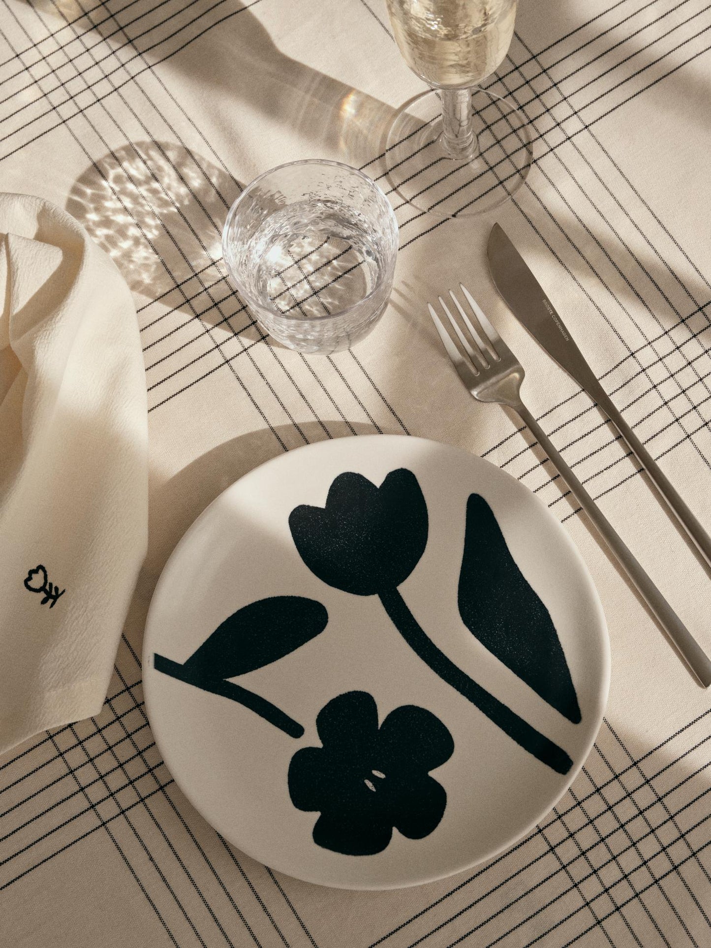 FLORA Plate